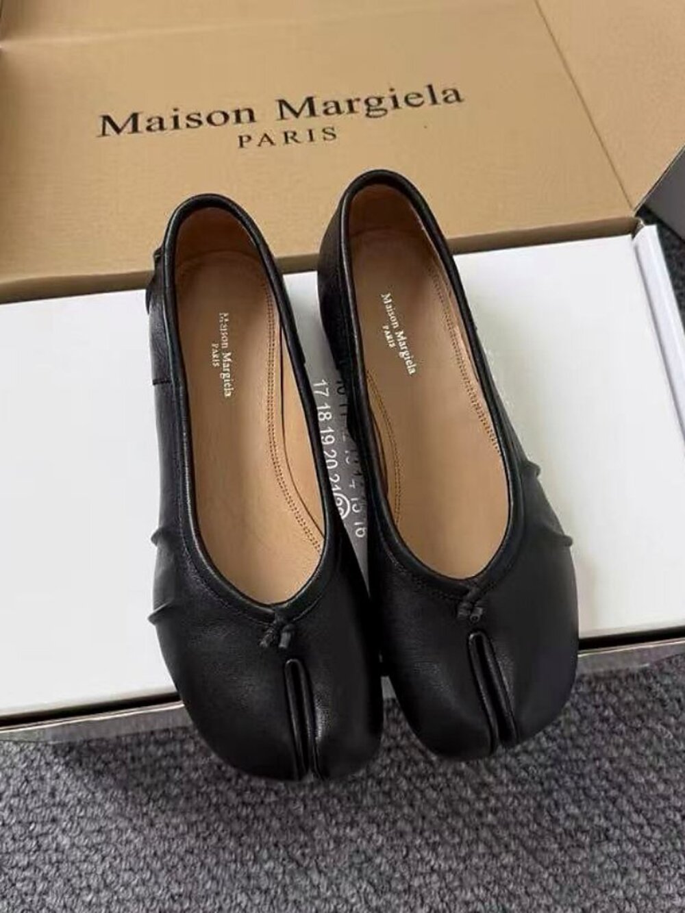 Margiela Black Leather Flats - Picture 1 of 5